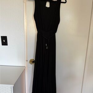 Classic Black Sleeveless Maxi jumpsuit